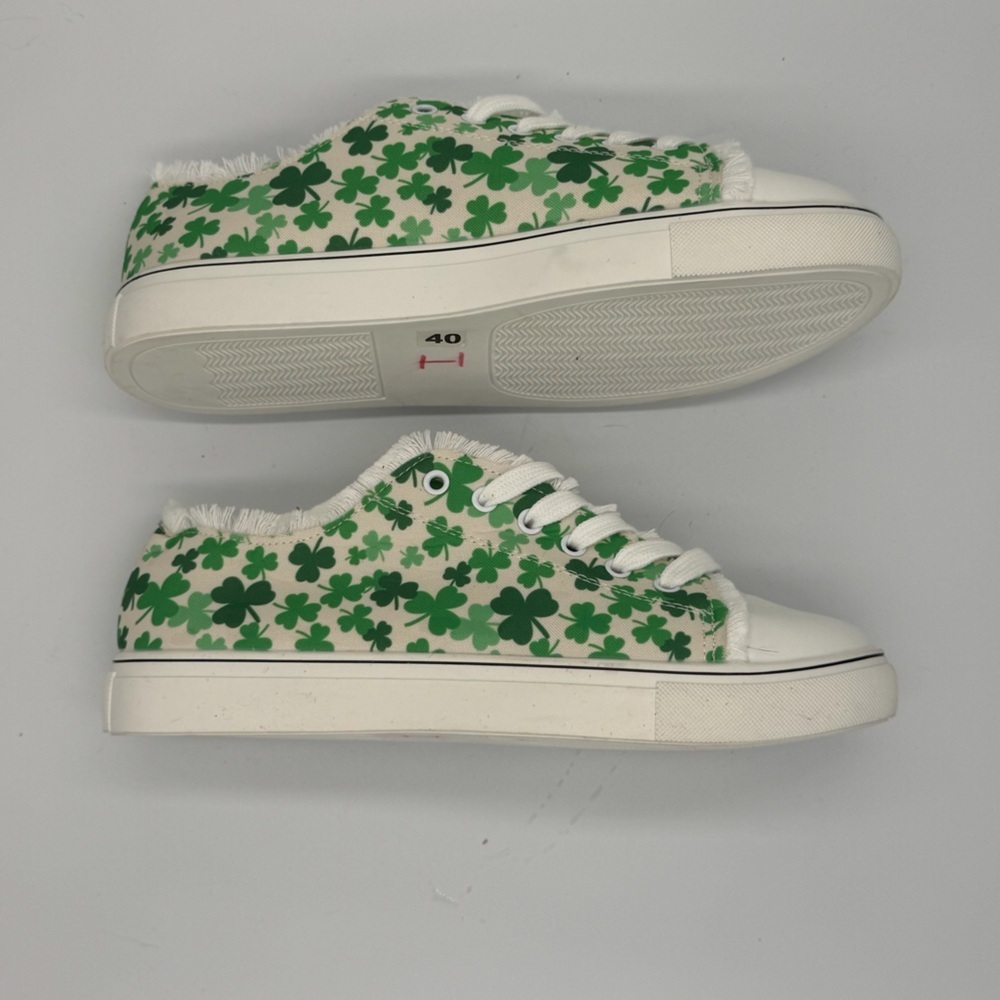 St Patrick’s Day Green White Shamrock Festive Spring NWOB Boho Tennis Sneaker 40 - Picture 5 of 7